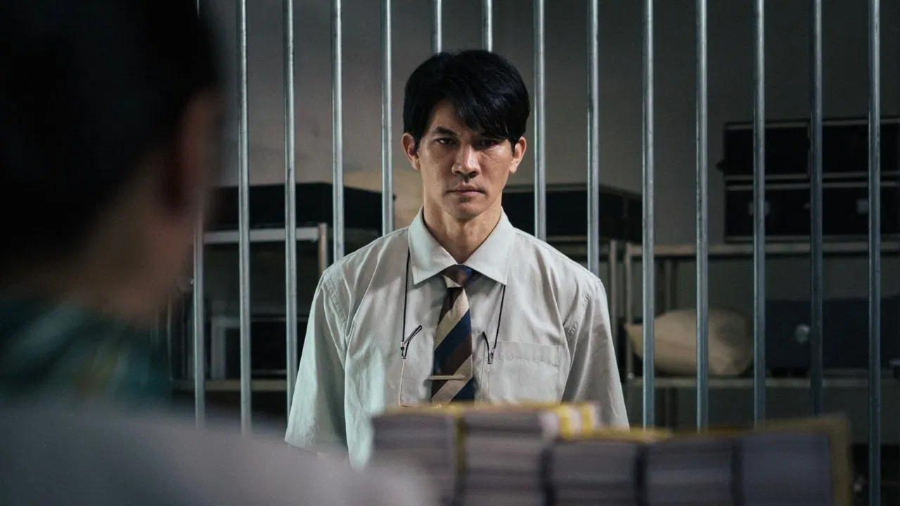 Everybody Loves Me When I’m Dead Review