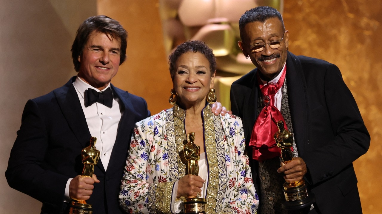 Tom Cruise, Dolly Parton, Debbie Allen, Wynn Thomas receive ... 