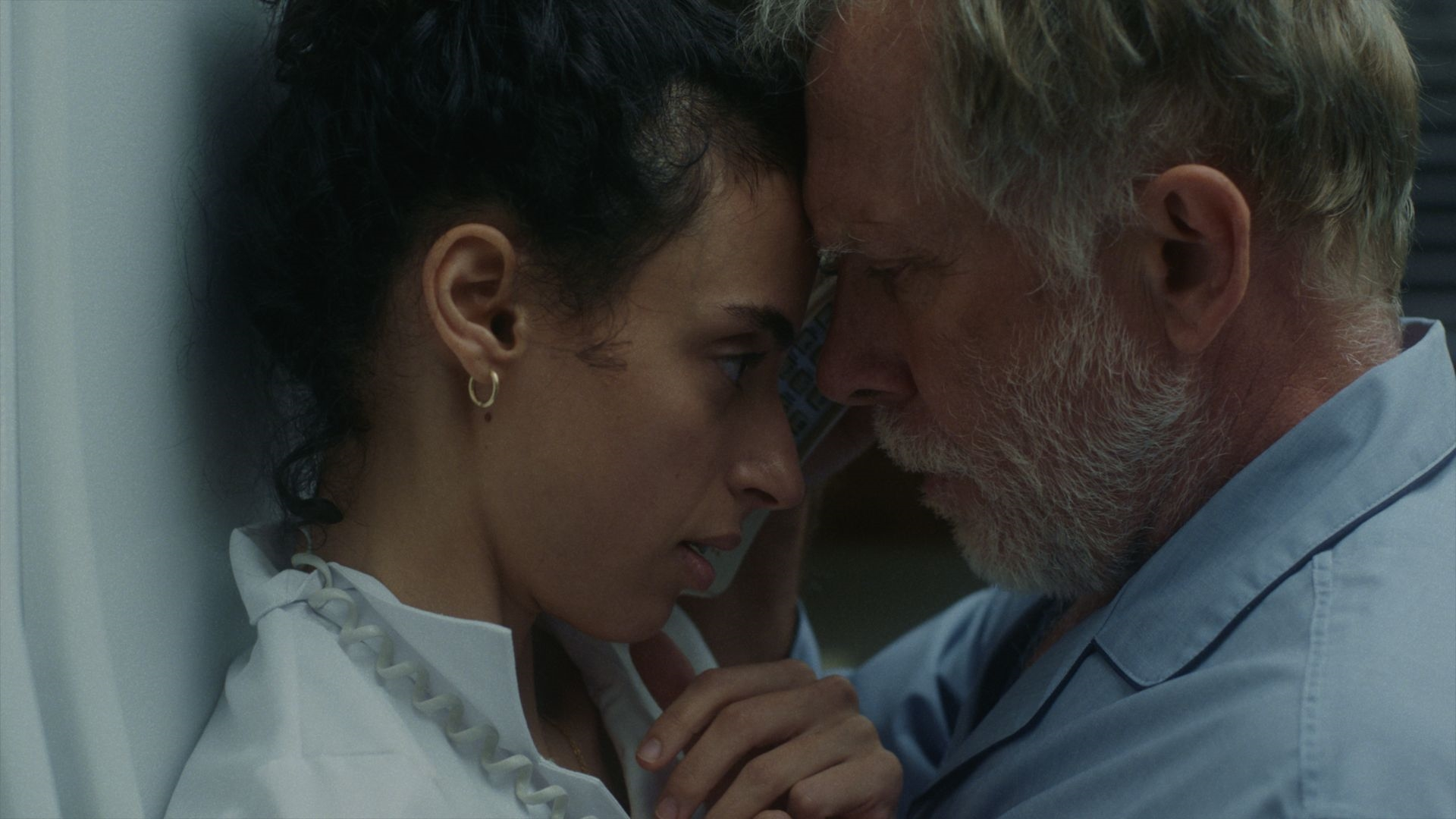 Night Nurse Review: A Beautiful Erotic Thriller That Forgets to Be Thrilling 1 Night Nurse Review