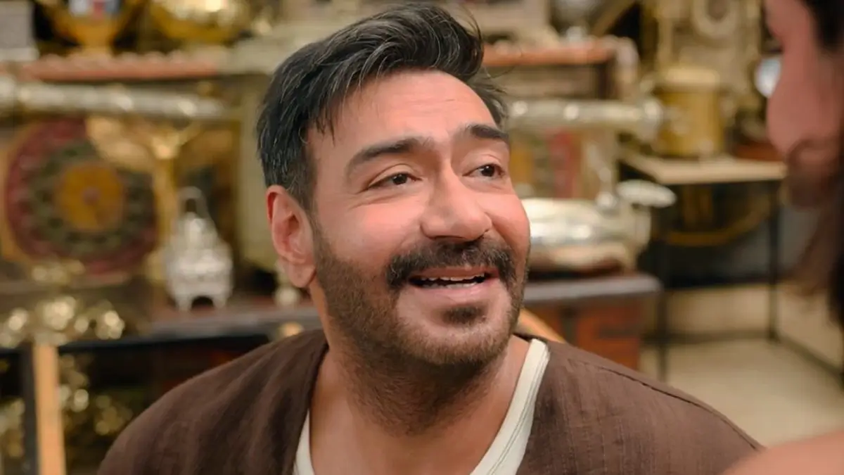 Dhamaal 4 Review: Ajay Devgn's Comedy Sequel Is a Painfully Unfunny Disaster 3 Dhamaal 4 Review