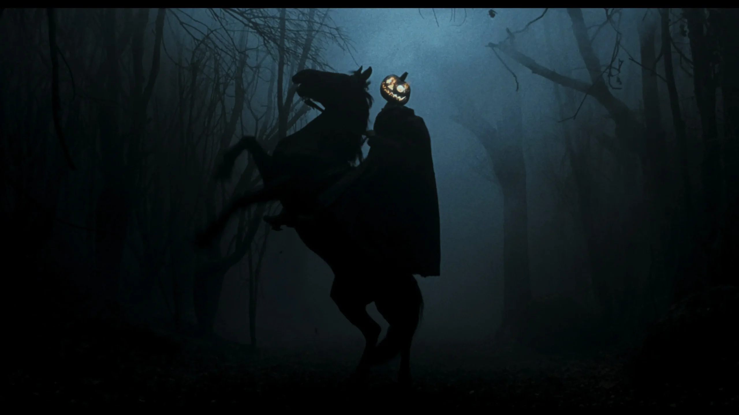 Sleepy Hollow Review: I Rewatched Tim Burton's Horror Classic And It Still Rules 3 Sleepy Hollow Review